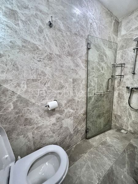 2 Bed Apartment (Condo) for Sale in  Heritage Place - Image 4